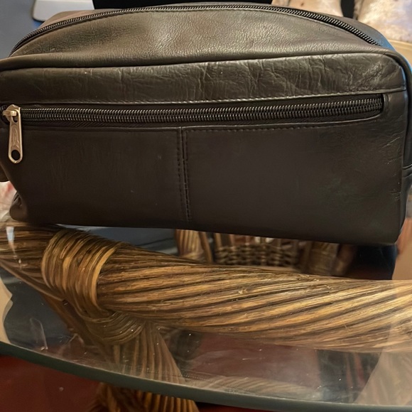unbranded leather Other - Black leather men’s cosmetic bag. Size 10X5. Calf leather great pre owned .